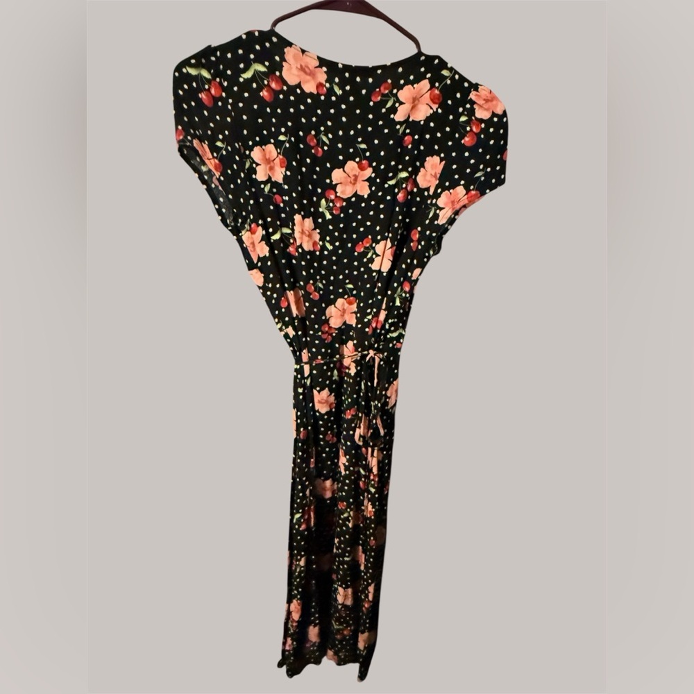 Forever 21 Floral Print Wrap Midi Dress - Picture 3 of 4